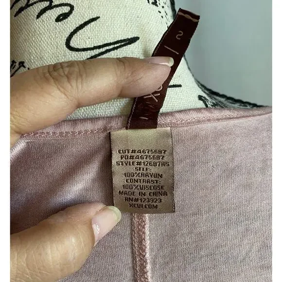 XCVI Dusty Rose Cold Shoulder V-Neck Relaxed Fit Tunic Small - Picture 9 of 11